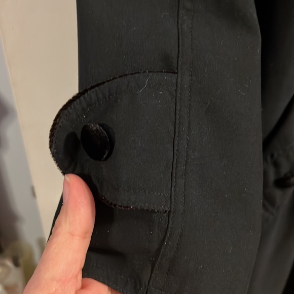 American Bazaar black raincoat with button in lining - Picture 5 of 13